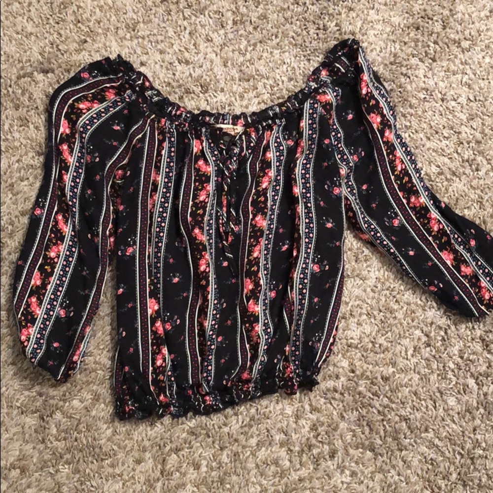 🌼4/$20 Arizona Jean Co shirt